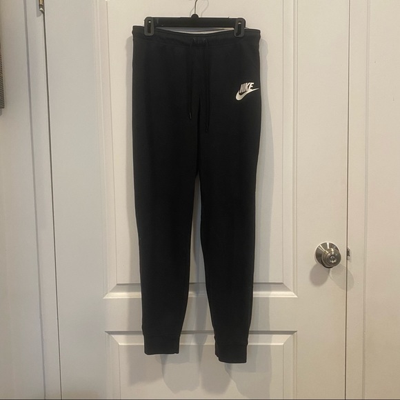 Nike Fleece Rally Pant - Picture 4 of 5